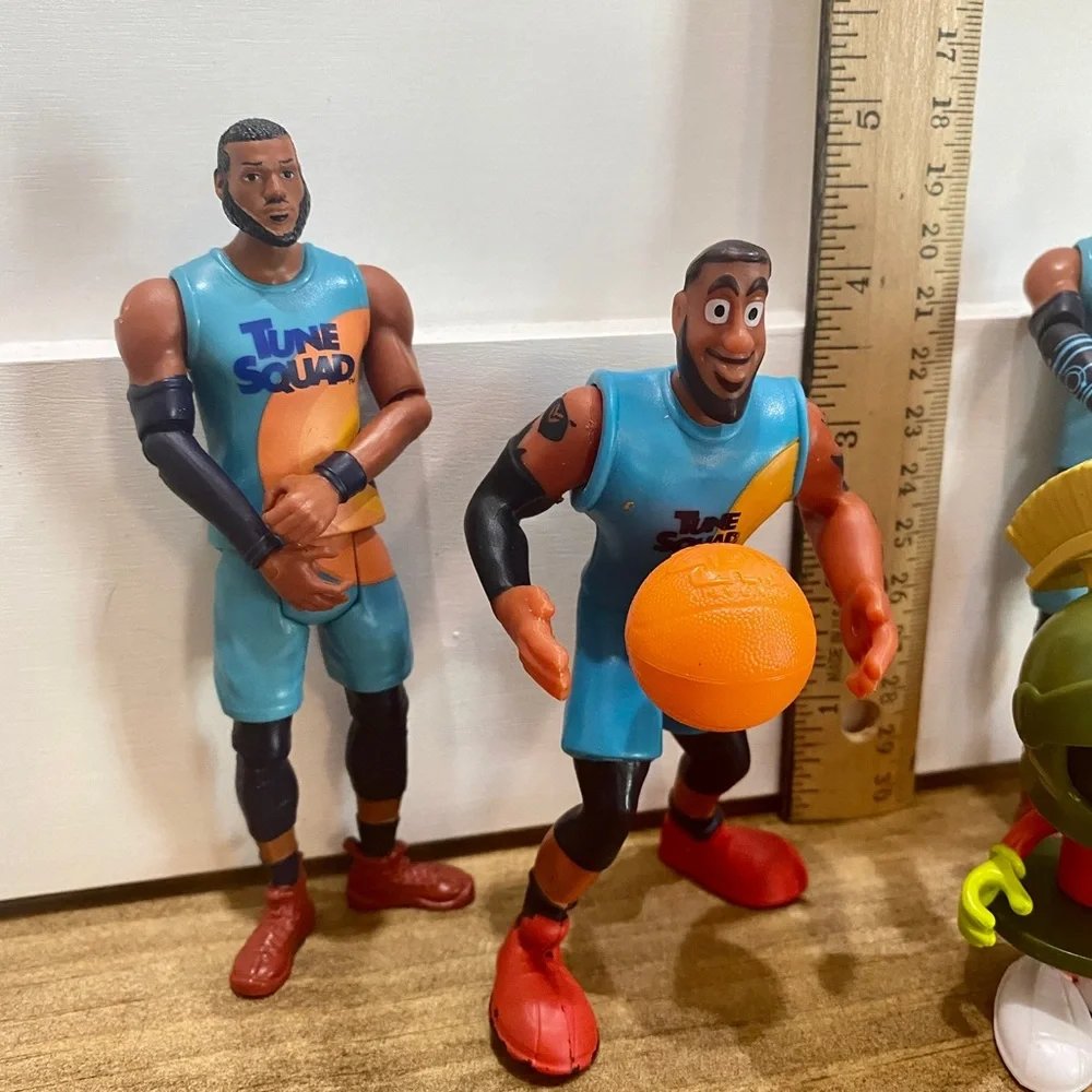 Space Jam Lebron White Mamba Marvin the Martian Figures Tune Squad‎